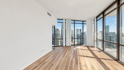 Photo 10 at 2710 - 832 Bay Street, Bay Street Corridor, Toronto