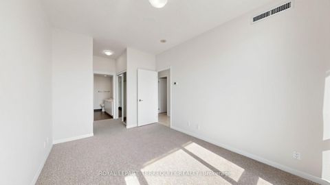 Photo 26 at 2710 - 832 Bay Street, Bay Street Corridor, Toronto