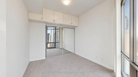 Photo 33 at 2710 - 832 Bay Street, Bay Street Corridor, Toronto