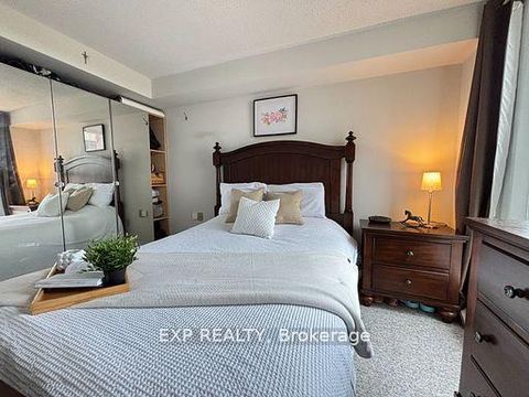 Photo 6 at 705 - 725 King Street W, Niagara, Toronto