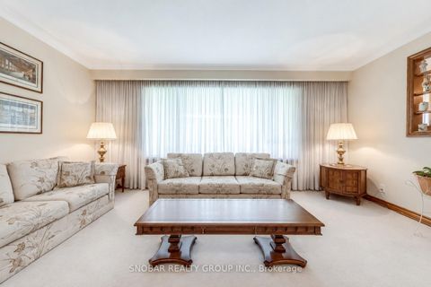 Photo 2 at 22 Norgrove Crescent, Richview, Toronto