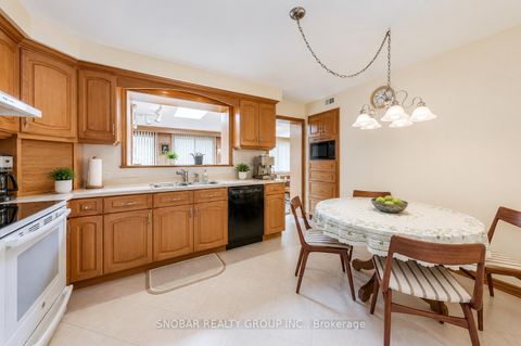 Photo 8 at 22 Norgrove Crescent, Richview, Toronto