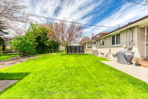 Photo 33 at 22 Norgrove Crescent, Richview, Toronto