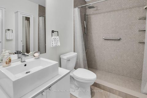Photo 9 at 210 - 60 Bathurst Street, Niagara, Toronto