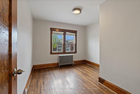 Photo 26 at 363 Strathmore Boulevard, East York, Toronto