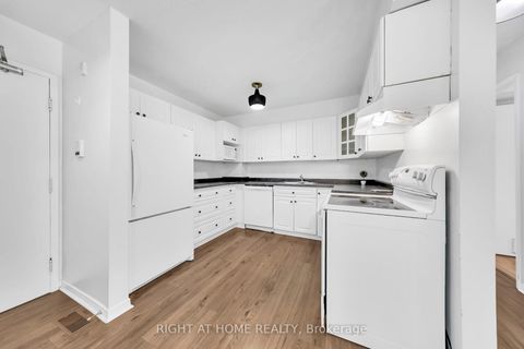 Photo 6 at 212 - 126 Bell Farm Road, Alliance, Barrie