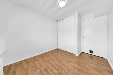 Photo 13 at 212 - 126 Bell Farm Road, Alliance, Barrie