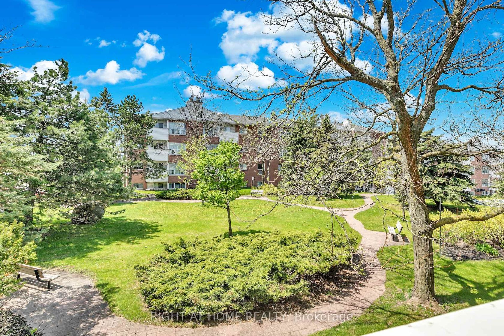 212 - 126 Bell Farm Road, Alliance, Barrie photo number 2