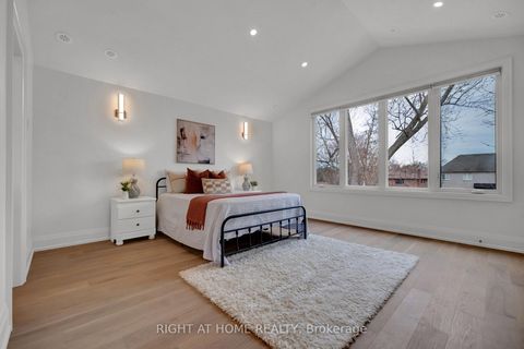 Photo 26 at 819 Fairview Avenue, Bay Ridges, Pickering