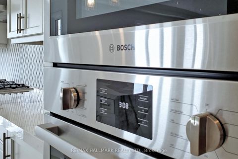 Photo 14 at 51A Puccini Drive, Oak Ridges, Richmond Hill