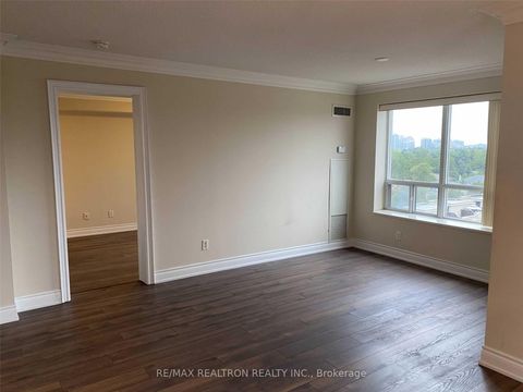 Photo 5 at 1010 - 2 Clairtrell Road, Willowdale East, Toronto