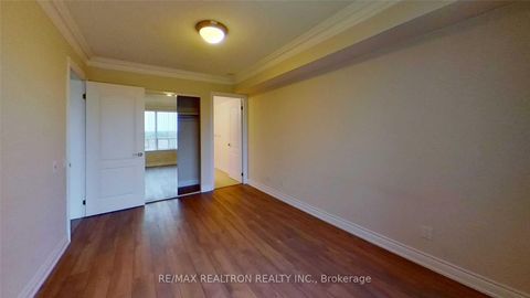 Photo 6 at 1010 - 2 Clairtrell Road, Willowdale East, Toronto