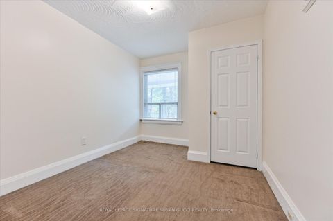 Photo 11 at 85 Linsmore Crescent, East York, Toronto