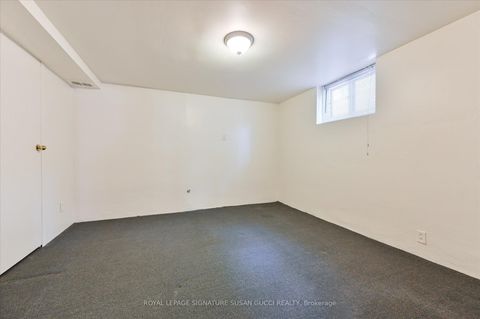 Photo 23 at 85 Linsmore Crescent, East York, Toronto