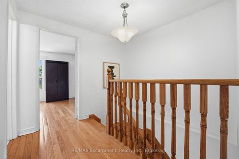 Photo 8 at 39 Riviera Drive, Glen Shields, Vaughan