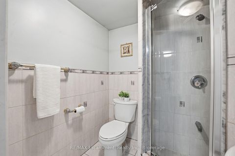 Photo 17 at 39 Riviera Drive, Glen Shields, Vaughan