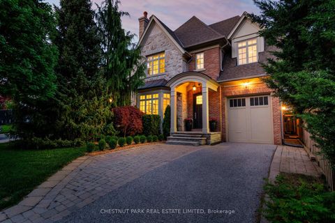 Photo 1 at 7 Strathgowan Crescent, Lawrence Park South, Toronto