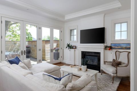 Photo 7 at 7 Strathgowan Crescent, Lawrence Park South, Toronto