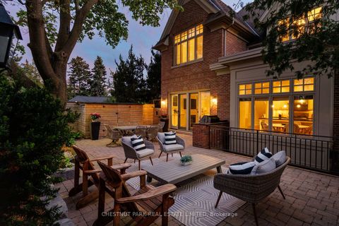 Photo 15 at 7 Strathgowan Crescent, Lawrence Park South, Toronto