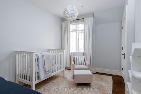 Photo 36 at 7 Strathgowan Crescent, Lawrence Park South, Toronto