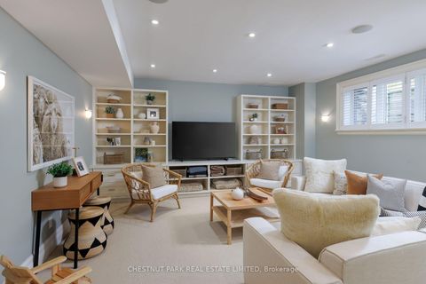 Photo 39 at 7 Strathgowan Crescent, Lawrence Park South, Toronto