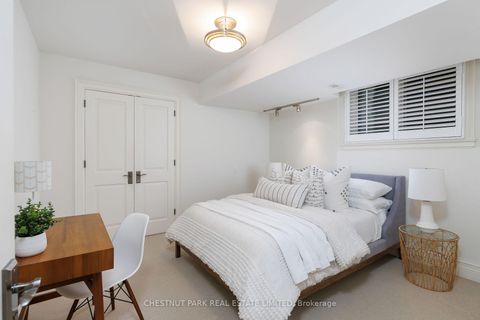 Photo 43 at 7 Strathgowan Crescent, Lawrence Park South, Toronto