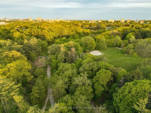 Photo 46 at 7 Strathgowan Crescent, Lawrence Park South, Toronto