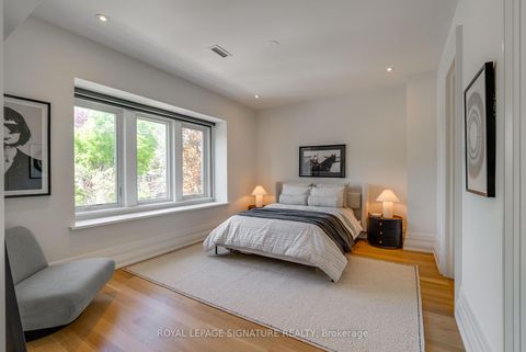 Photo 21 at 27 Teddington Park Avenue, Lawrence Park North, Toronto