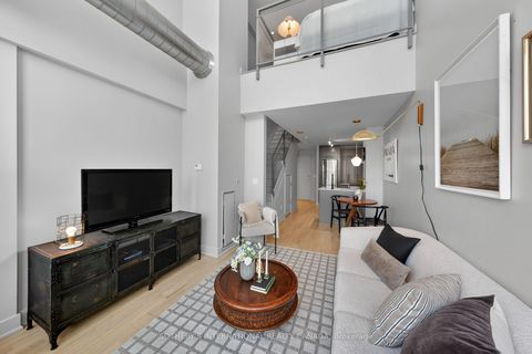 Photo 21 at 614 - 637 Lake Shore Boulevard W, Niagara, Toronto