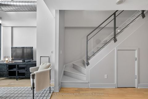 Photo 26 at 614 - 637 Lake Shore Boulevard W, Niagara, Toronto