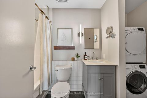 Photo 32 at 614 - 637 Lake Shore Boulevard W, Niagara, Toronto