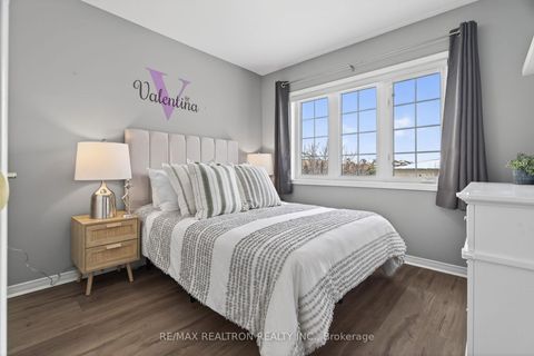 Photo 15 at 130 Aspenwood Drive, Woodland Hill, Newmarket