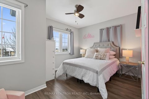 Photo 17 at 130 Aspenwood Drive, Woodland Hill, Newmarket