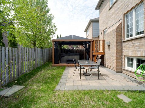 Photo 29 at 130 Aspenwood Drive, Woodland Hill, Newmarket