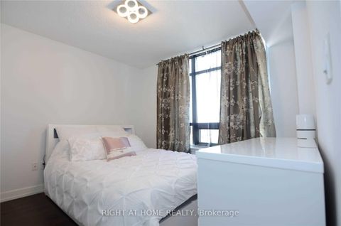Photo 10 at 1016 - 812 Lansdowne Avenue, Junction, Toronto