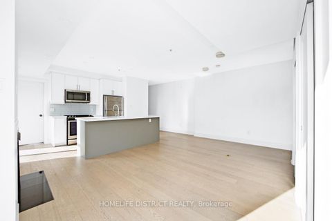 Photo 4 at 243 Niagara Street, Niagara, Toronto