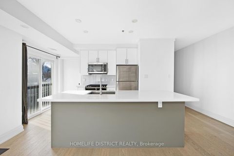 Photo 6 at 243 Niagara Street, Niagara, Toronto