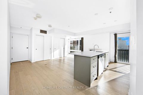 Photo 7 at 243 Niagara Street, Niagara, Toronto