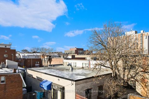 Photo 15 at 243 Niagara Street, Niagara, Toronto