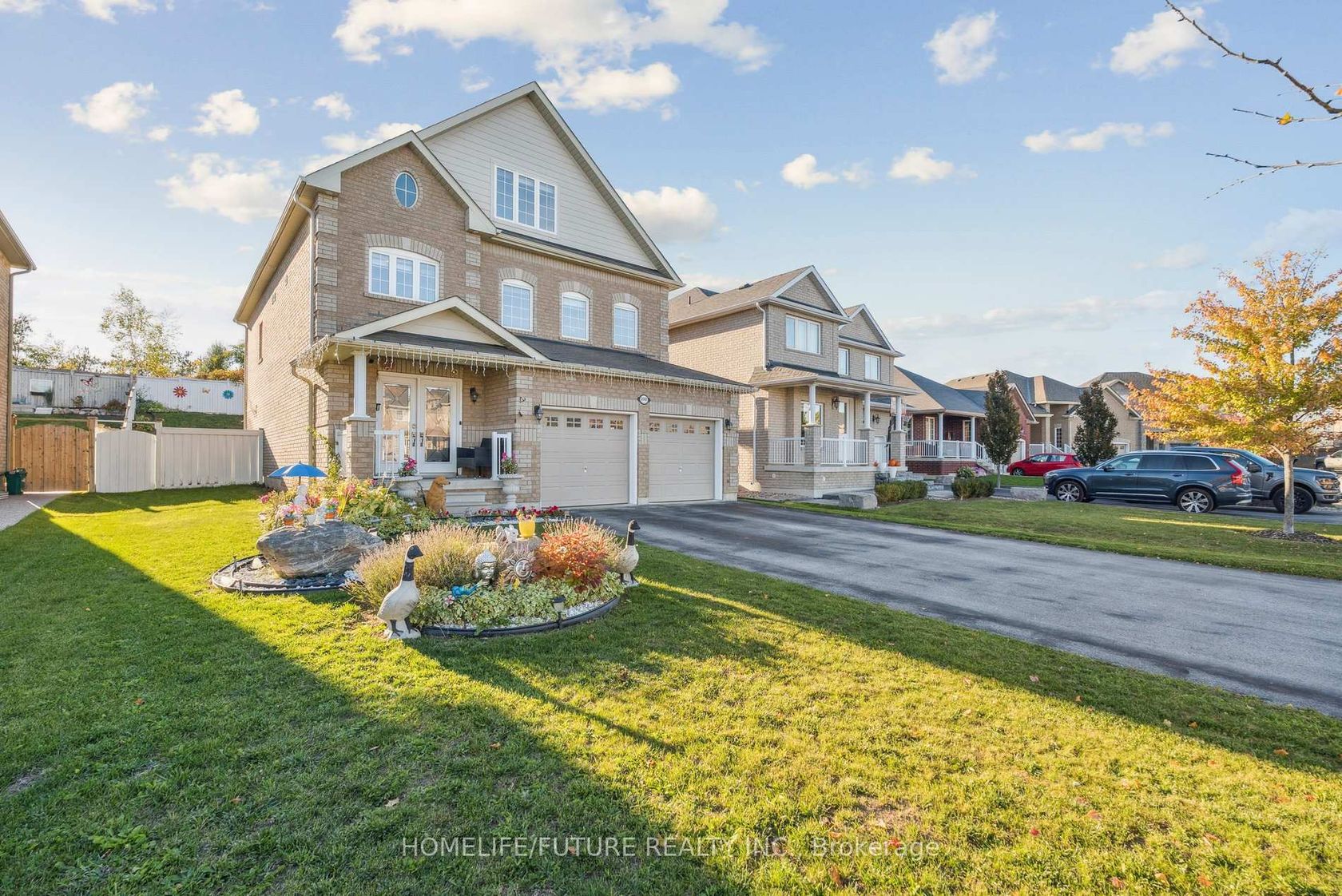 2048 Mcneil Street, Alcona, Innisfil photo number 2