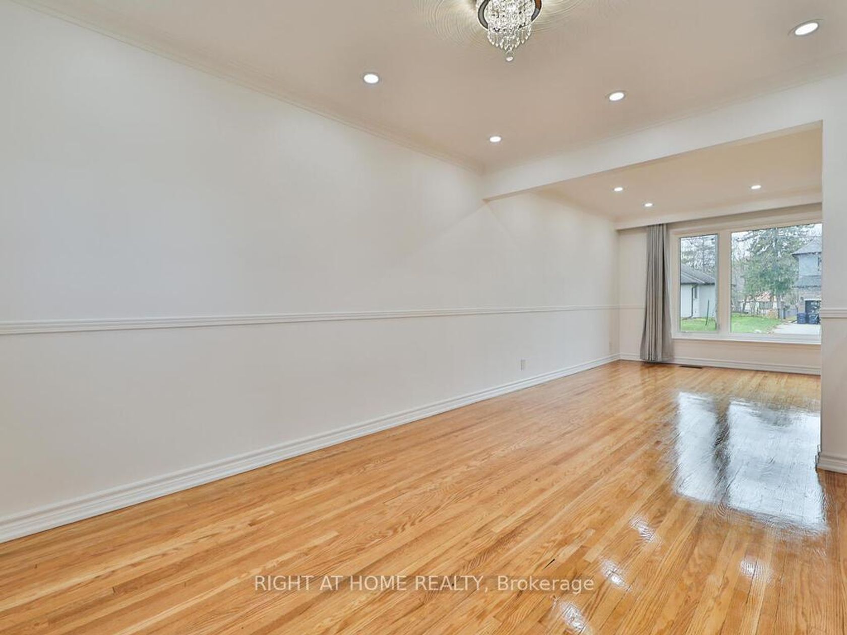 Photo 8 at 9 Allister Avenue, Cliffcrest, Toronto