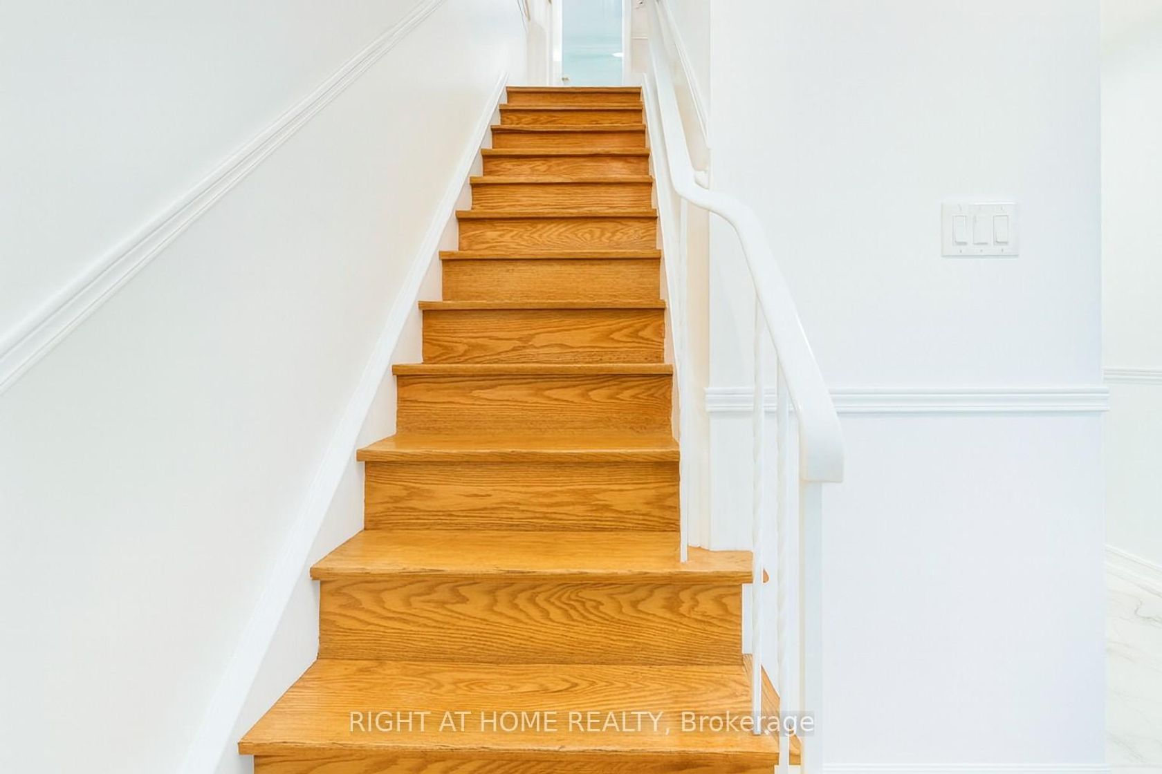 Photo 17 at 9 Allister Avenue, Cliffcrest, Toronto