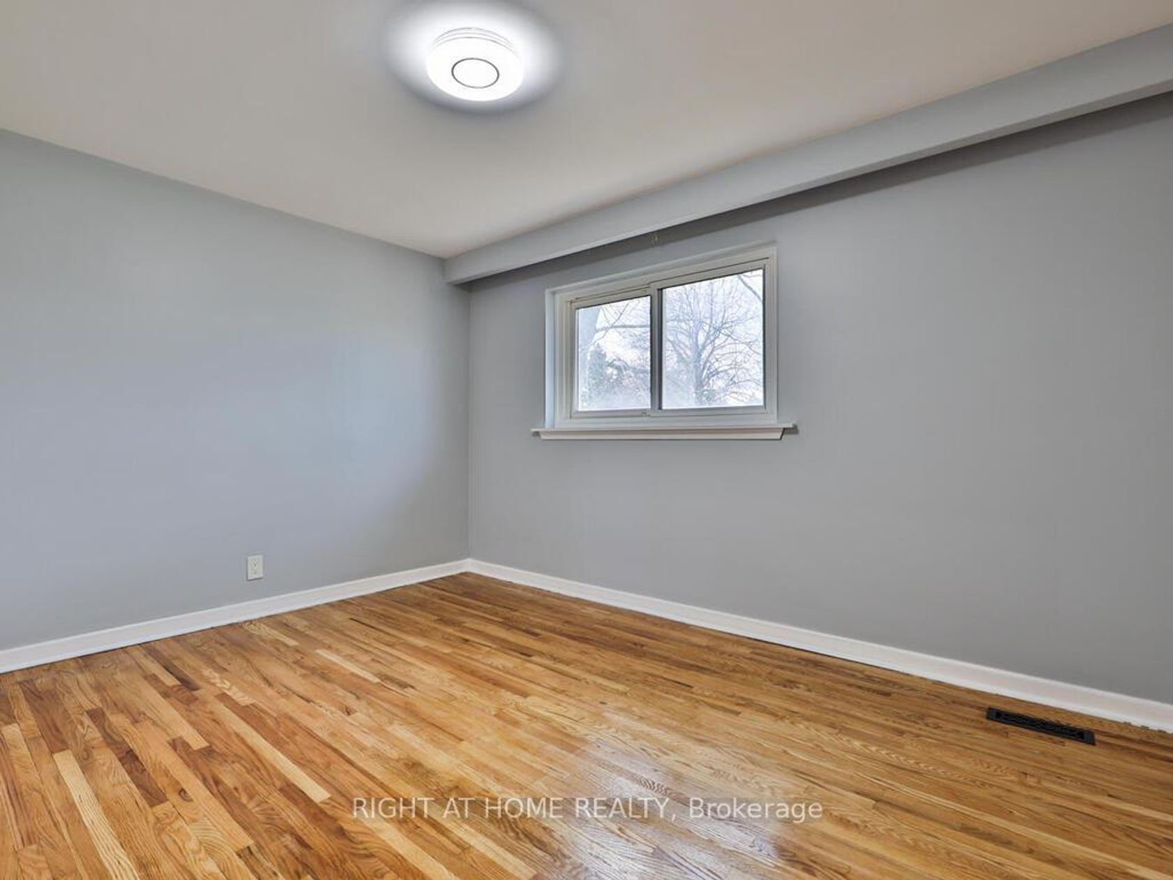 Photo 19 at 9 Allister Avenue, Cliffcrest, Toronto