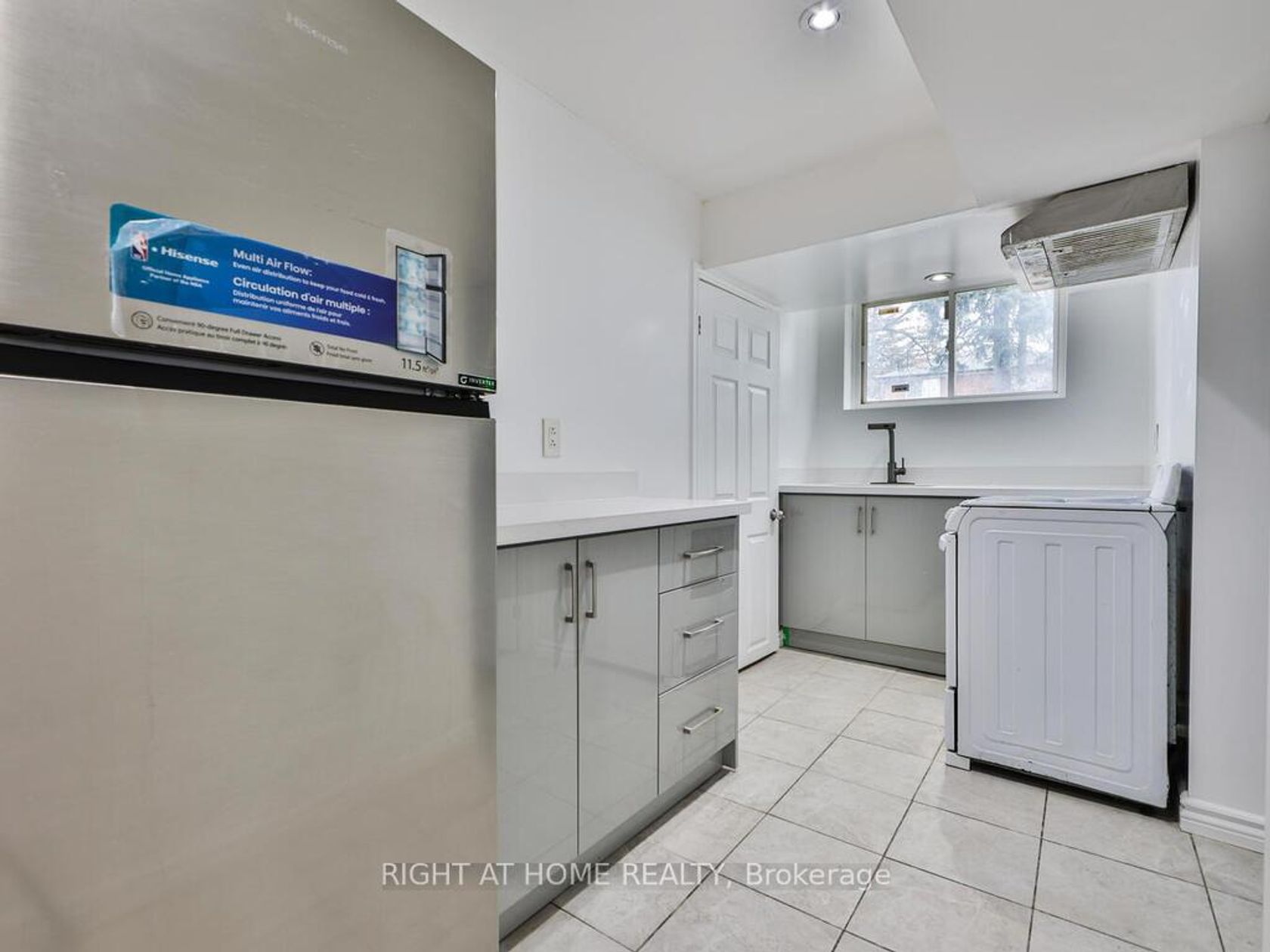 Photo 37 at 9 Allister Avenue, Cliffcrest, Toronto