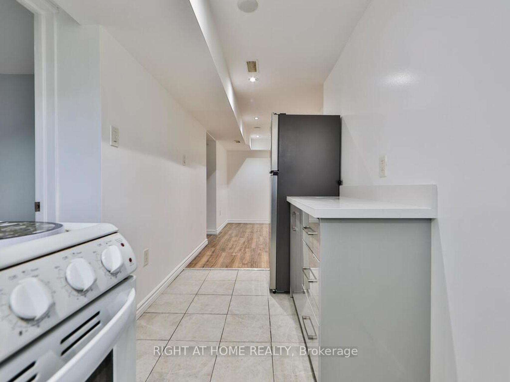 Photo 38 at 9 Allister Avenue, Cliffcrest, Toronto