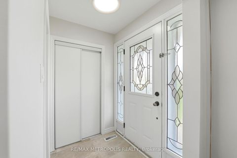 Photo 4 at 23 Lochleven Drive, Scarborough Village, Toronto