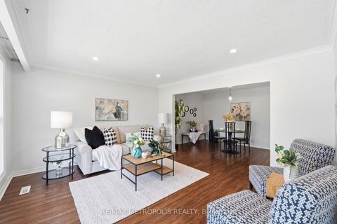 Photo 7 at 23 Lochleven Drive, Scarborough Village, Toronto