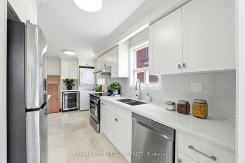 Photo 9 at 23 Lochleven Drive, Scarborough Village, Toronto