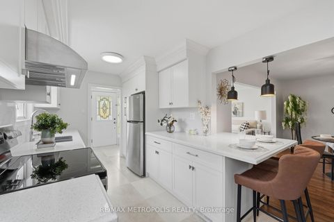 Photo 12 at 23 Lochleven Drive, Scarborough Village, Toronto