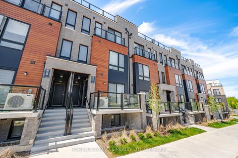 Photo 2 at 18 - 30 Liben Way, Malvern, Toronto